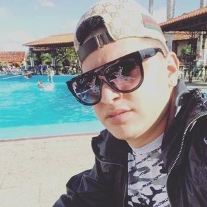 Meet your Posher, Daniel david